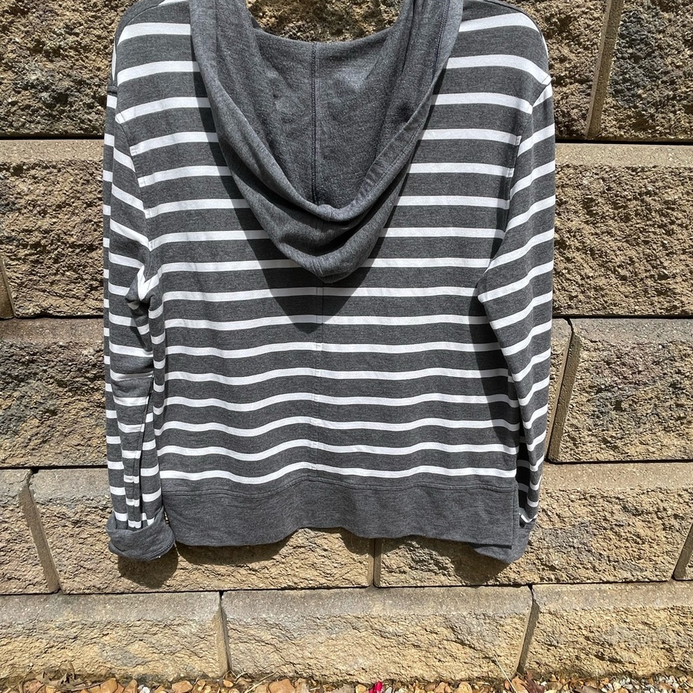 Cabi Pullover Top - image 6